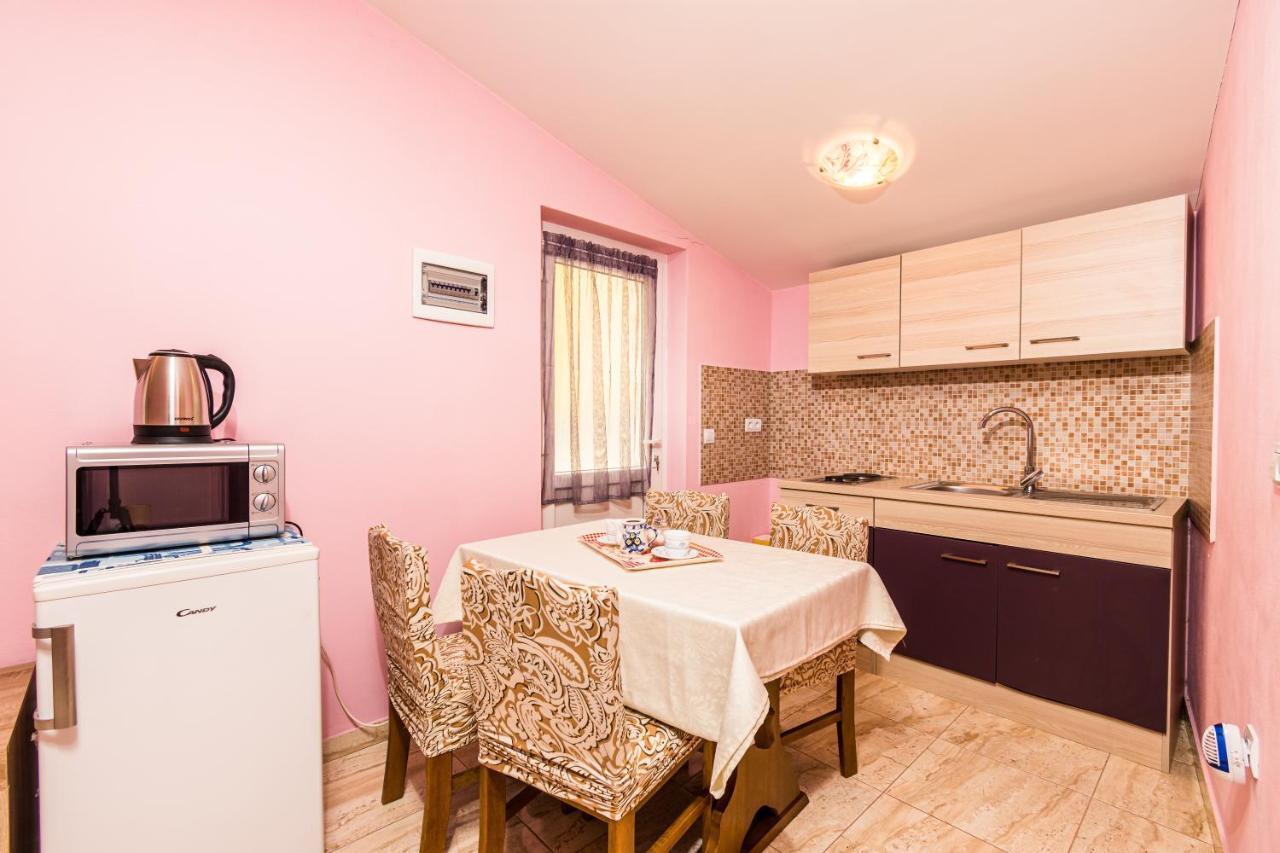 Semesterbostad Lovely House Rovinj